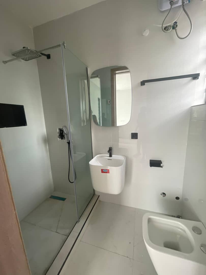 WhatsApp Image 2025-10-09 at 10.21.12 Fully serviced 2 Bedroom Apartment for sale with pool ,gym and elevator @ Ikate, Lekki